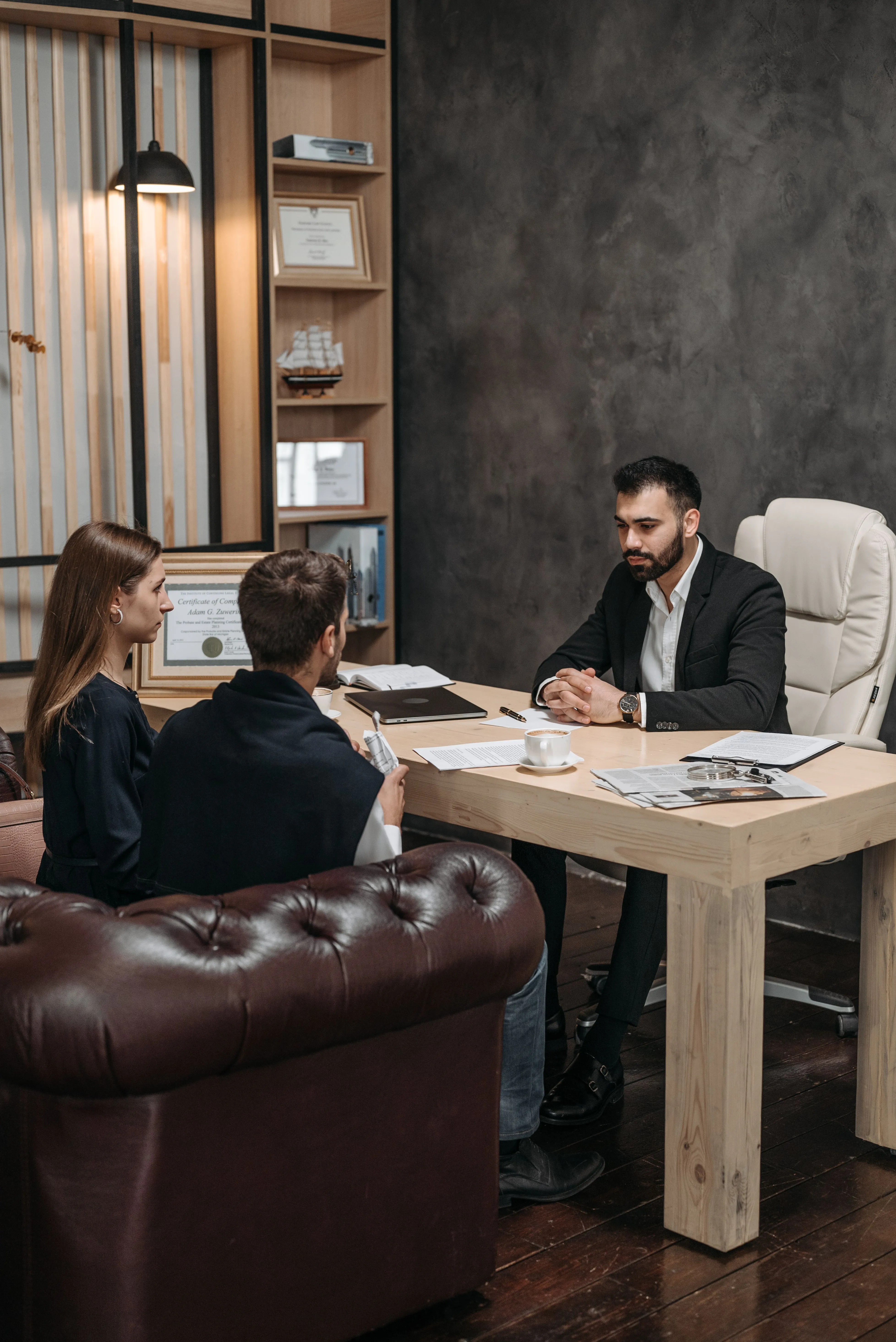 TRUVIS advisory team and business environment in the UAE