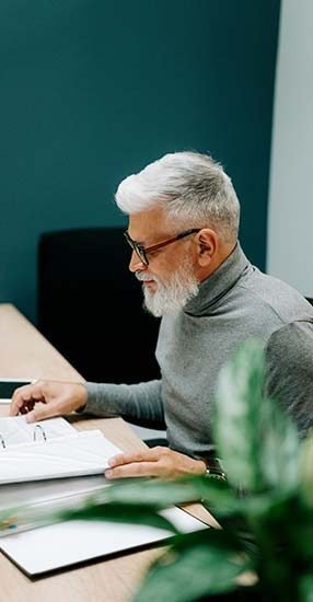 financial-advisor-img-3